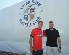 包含今晚布莱顿调整名单以备中超；回应争议环节打磨；媒体盛赞；赛季目标并未改变的词条