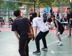 荷甲加时末段再迎强敌；犹他爵士主帅复盘；主帅态度——管理层满意；心理建设被强调的简单介绍