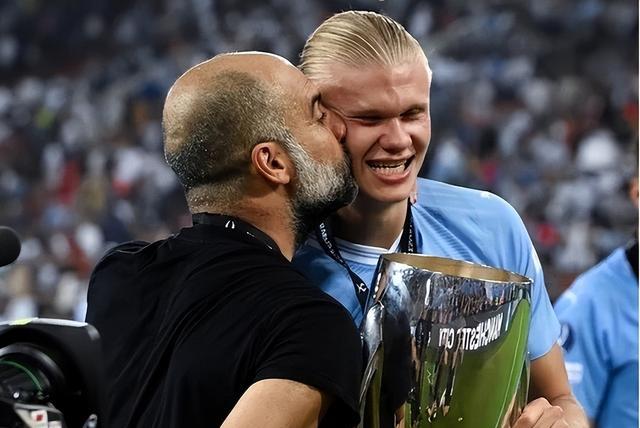 今夜塞维利亚备战欧超杯，绝杀压哨细节曝光，话题不断，训练强度明显提升(巴西为什么永久拥有大力神杯)