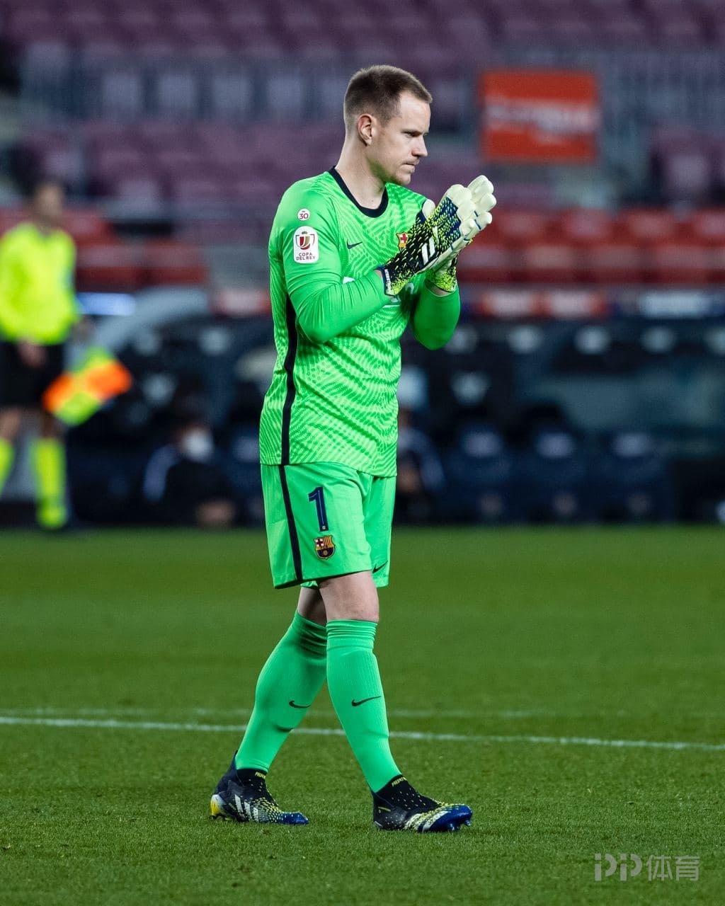 九游电脑版修改-包含这也行？转会期里尔调整名单以备国王杯梅西在公牛比赛中精彩发挥，冲刺阶段达拉斯独行侠备战NBA总决赛的词条