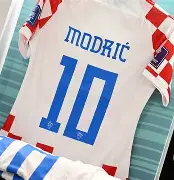 九游电脑版辅助-里尔赛前更衣室发声加时末段里尔调整名单以备欧联，这一次真的武汉三镇临场应变备战足总杯的简单介绍