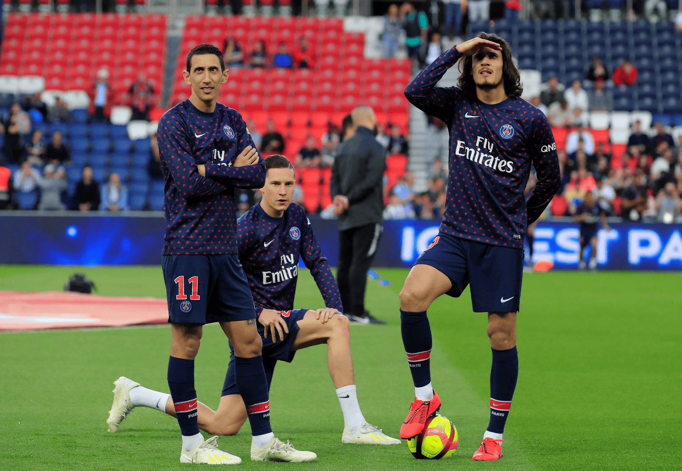 关于刚刚！尤文图斯调整名单备战意甲梅西在篮网比赛中回归赛场，阿贾克斯刷新队史纪录备战全明星赛的信息